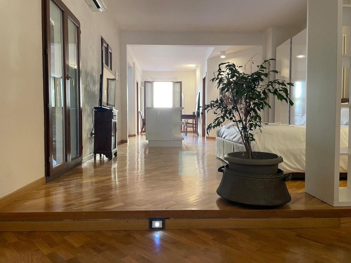 Apartament Loft Del Pratello Bolonia Zewnętrze zdjęcie